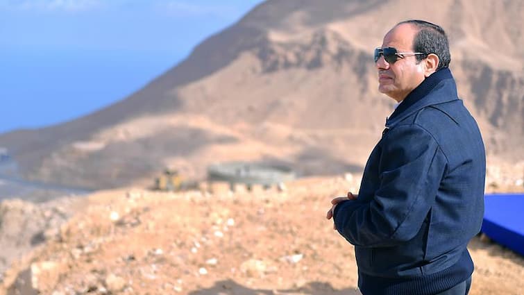 egyptian president watching progress in galala projects